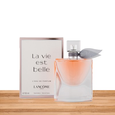 Lancôme La Vie Est Belle Eau de Parfum - Long Lasting Fragrance with Notes of Iris, Earthy Patchouli, Warm Vanilla & Spun Sugar - Floral & Sweet Women's Perfume,